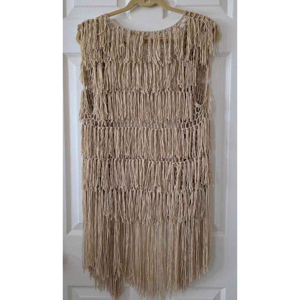 Umgee Beige Crochet Boho Layered Fringe Vest Size Medium - Picture 2 of 7